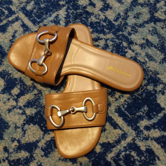 BAMBOO Slide Women's Flats Sandals Sz 8.0 - Picture 2 of 6